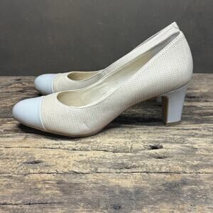 Easy Spirit Beige Cap Toe Women’s 8M Patent Leather Accent Comfort Career Heels